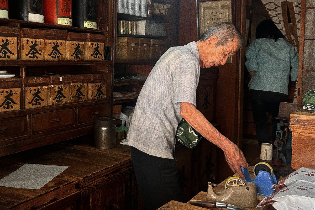 Kigetsudo Chaho, a century-old tea shop in Higashiyama, Kyoto.